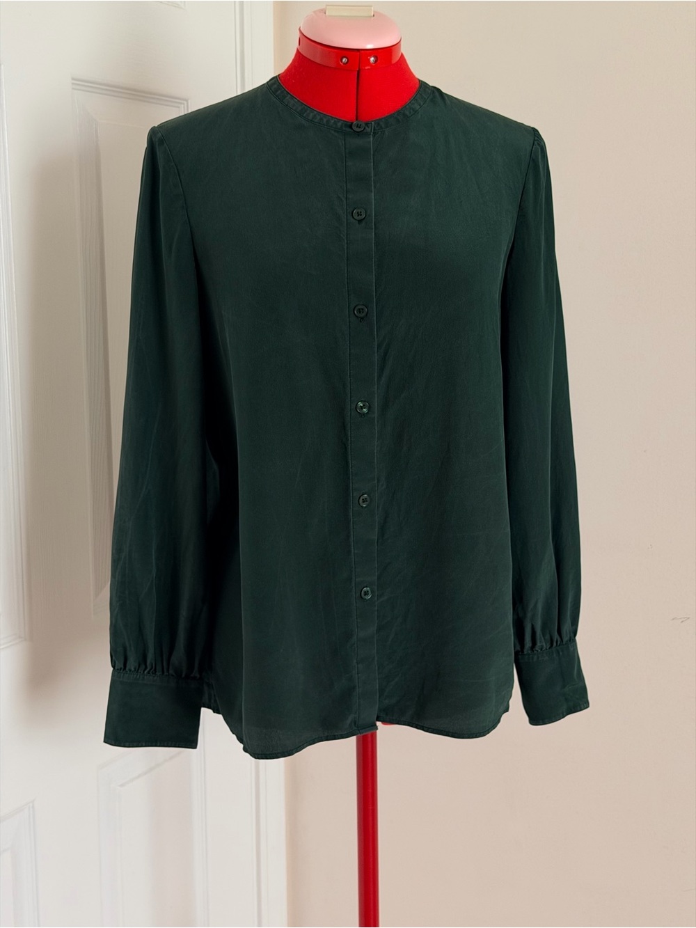 $395 Tory Burch Hunter Green 100% Silk Crepe Button Down Blouse Shirt Doen 6